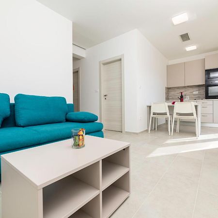 סולינה Apartments Sucic 2 מראה חיצוני תמונה