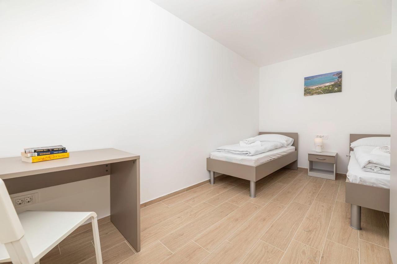 סולינה Apartments Sucic 2 מראה חיצוני תמונה
