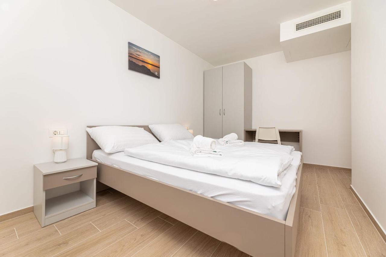 סולינה Apartments Sucic 2 מראה חיצוני תמונה