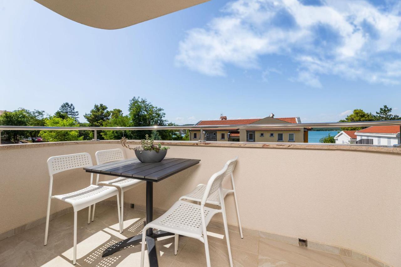 סולינה Apartments Sucic 2 מראה חיצוני תמונה