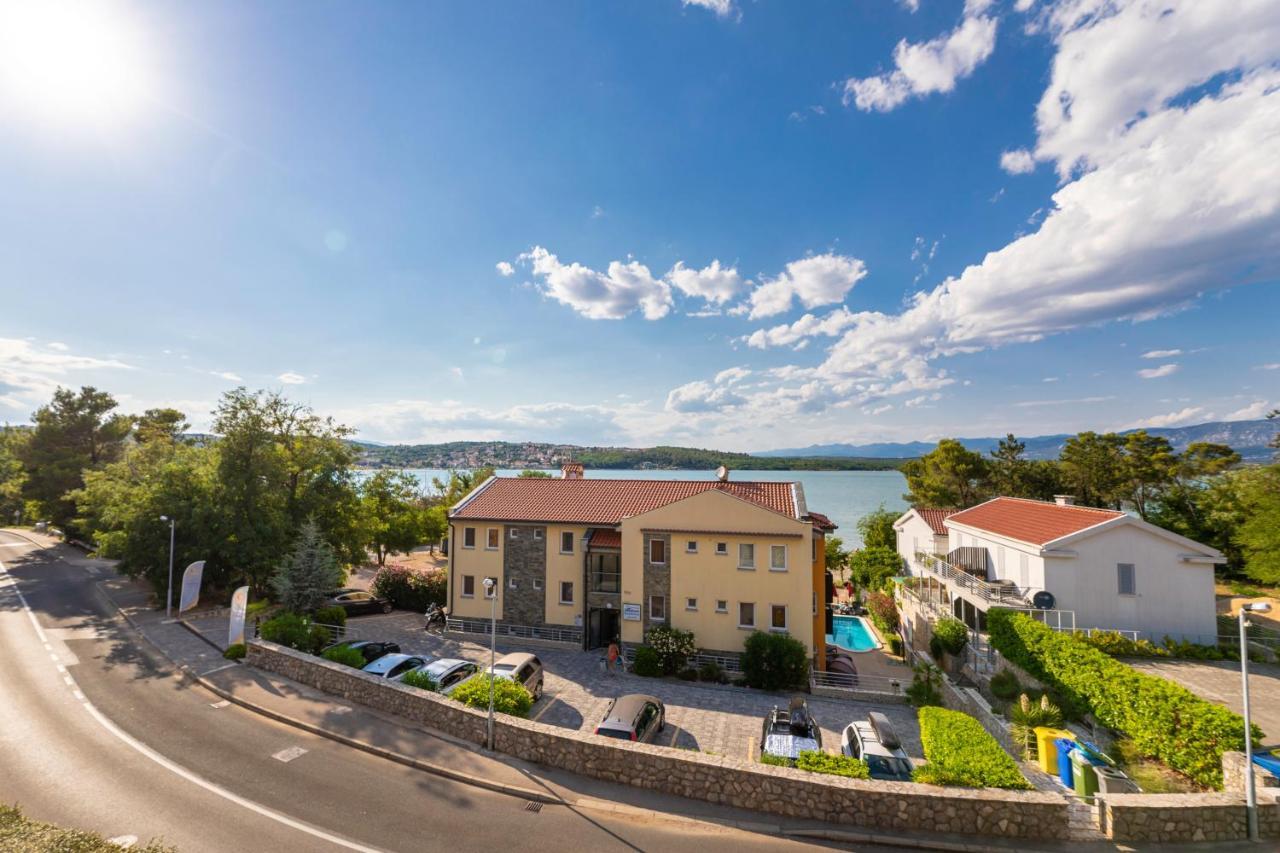 סולינה Apartments Sucic 2 מראה חיצוני תמונה