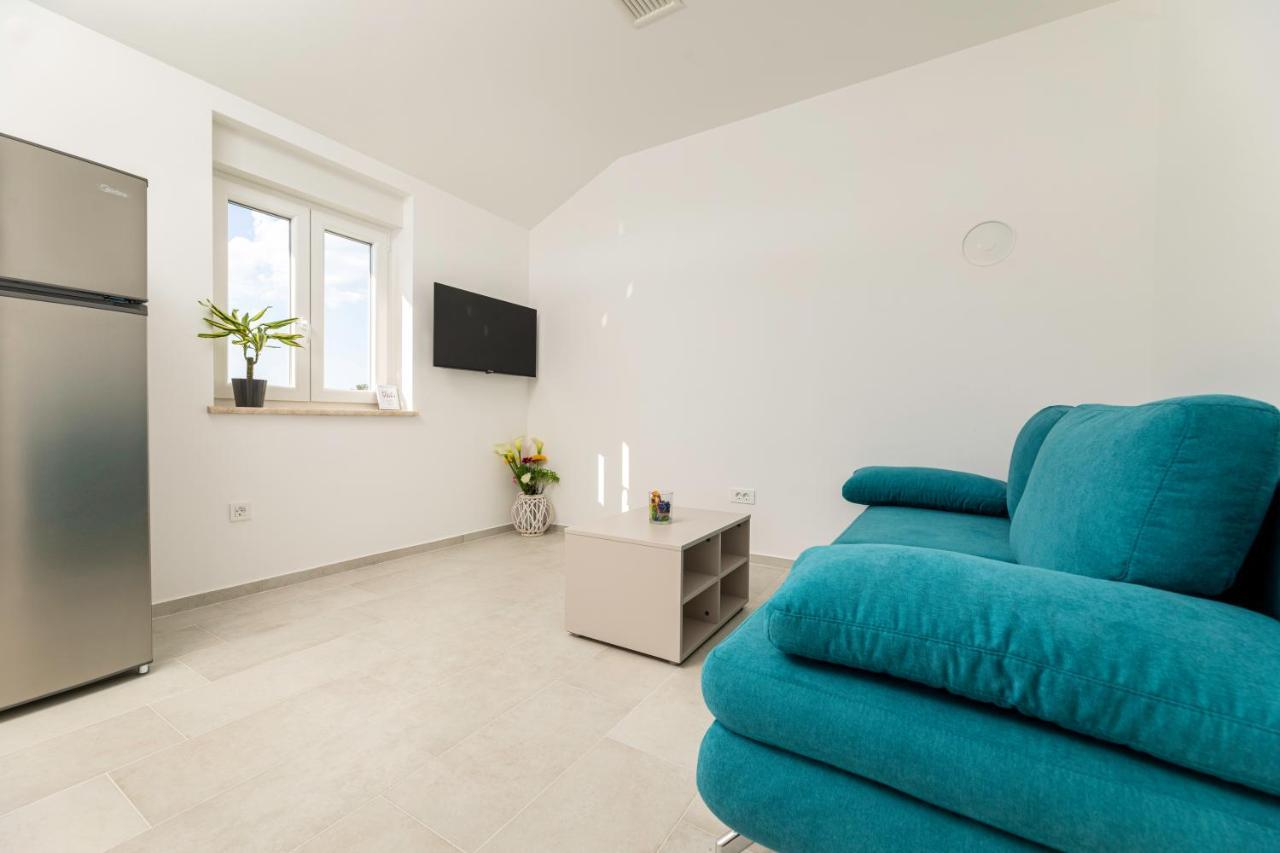 סולינה Apartments Sucic 2 מראה חיצוני תמונה