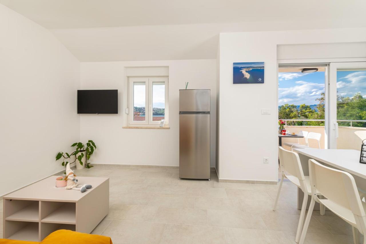 סולינה Apartments Sucic 2 מראה חיצוני תמונה